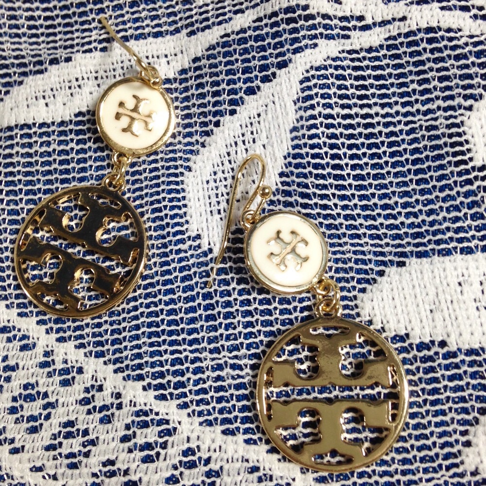 NWT Tory Burch logo earrings